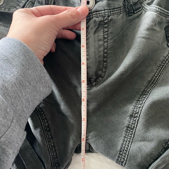 Marrakech grey cargo shorts, size 27 - Picture 3 of 9